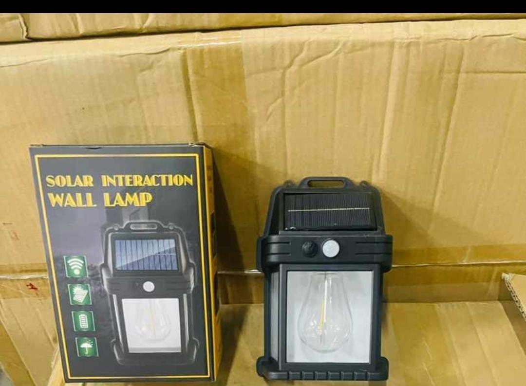 High-Performance Solar Wall Light